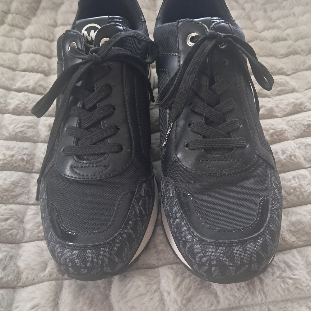 Black Micheal Kors Sneakers